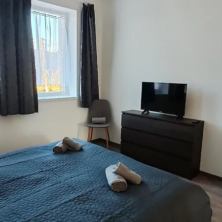 Virag Vendeghaz Σπίτι διακοπών Balatonszarszo